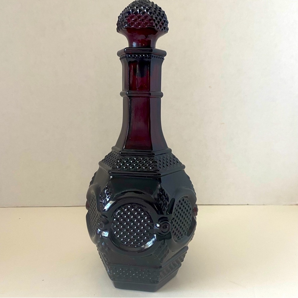 Vtg Avon Cape Cod 1876 collection Ruby red glass wine decanter W/stopper NWOB